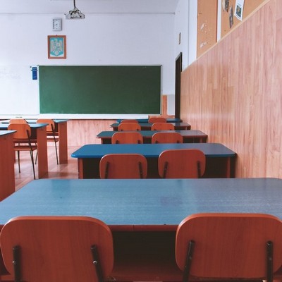 Škole i edukacijski centri